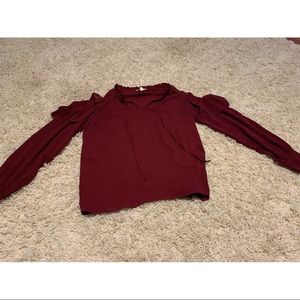 EEsome Boutique Cold Shoulder top, Wine, Small.